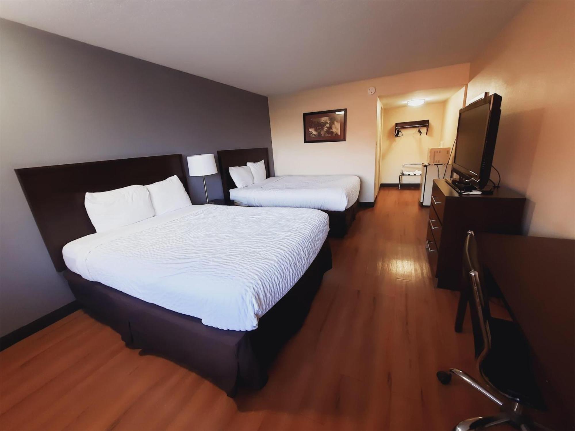 Americas Best Value Inn Moline Exterior photo